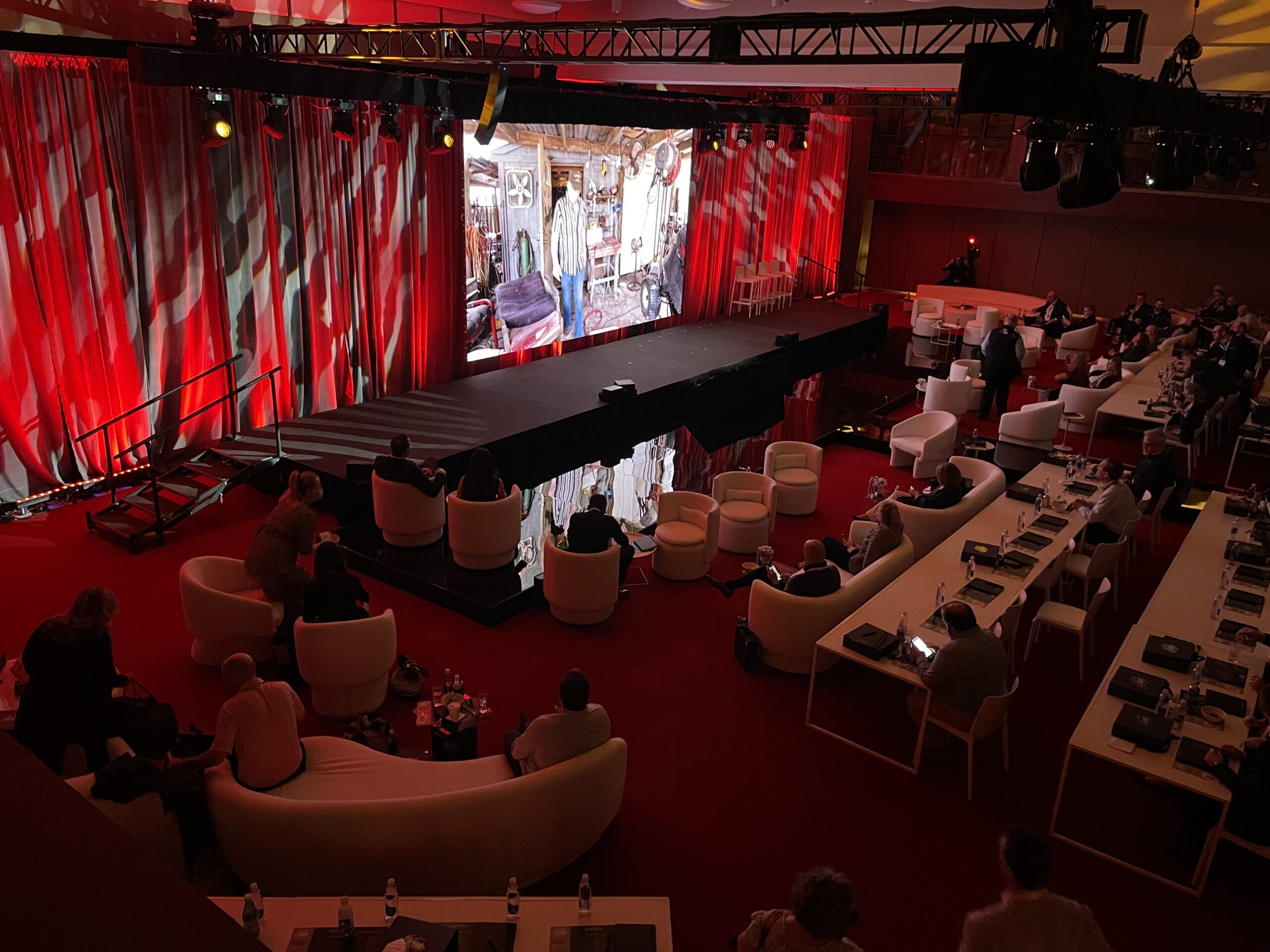 Jx2 Productions corporate meeting production environment